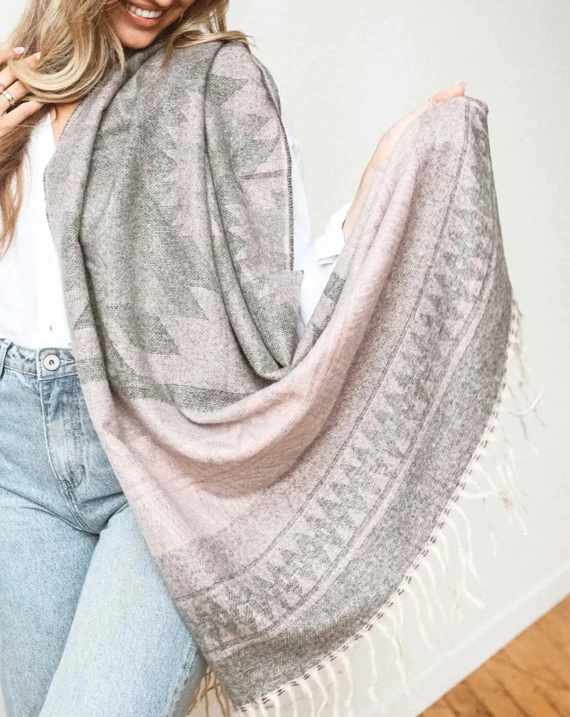 CASSIDY KNIT SCARF