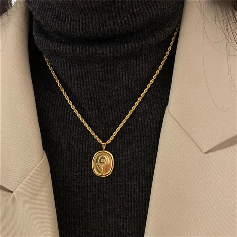 Fashion Hollow Heart Charm Clavicle Chain Necklace For Women Punk Hip-Hop Streetwear Pendant  Jewelry Gift